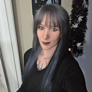 Meet your Posher, Sapphira